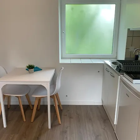 Apartment Charmant Appartement *